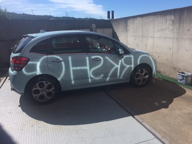 こんな車ありましたっけ？