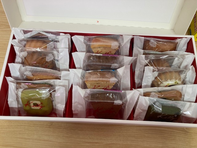 お土産いただきました