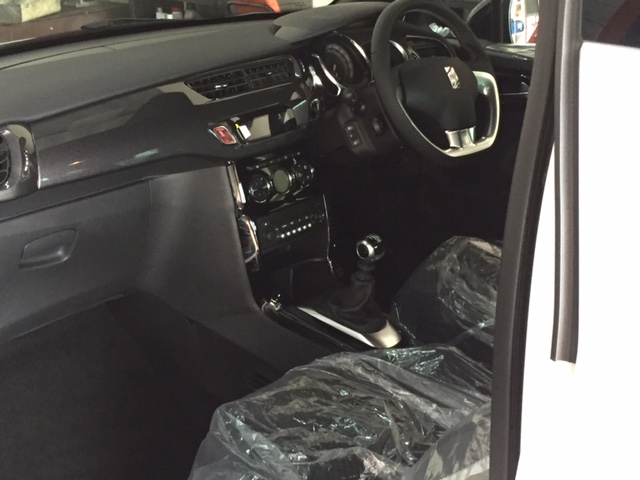 DS3 ｽﾎﾟｰﾂｼｯｸ到着