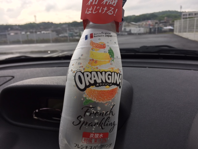 オランジーナ　フレンチスパークリング