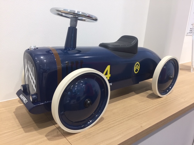 運転手はお子様