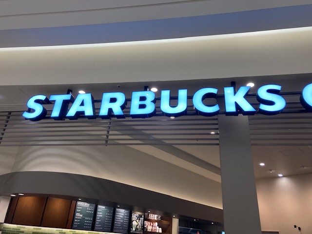 どっちのフラペチーノ？