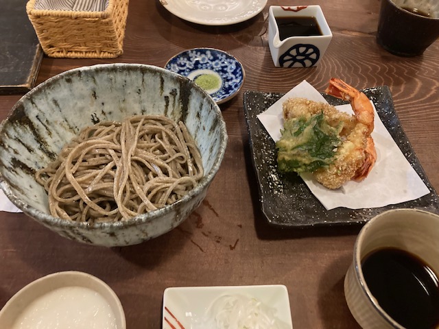 そばの美味しい店見つけました