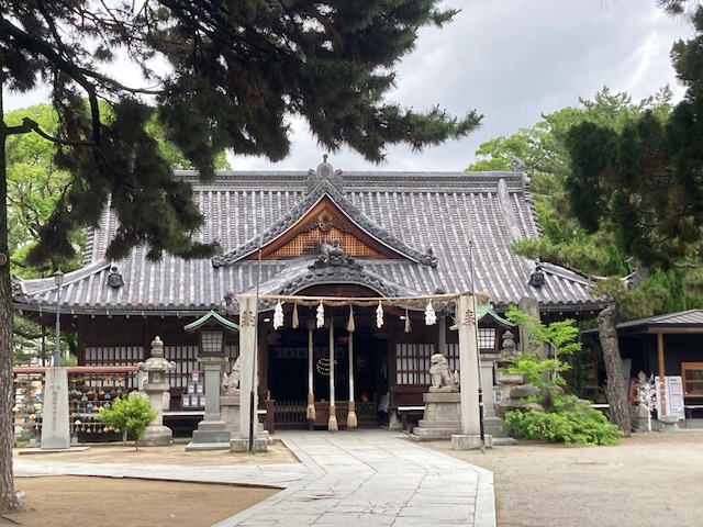 まずは神社２ヶ所