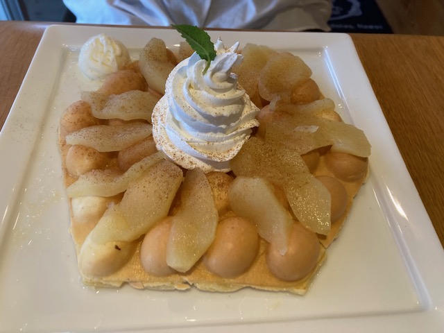 カフェへ